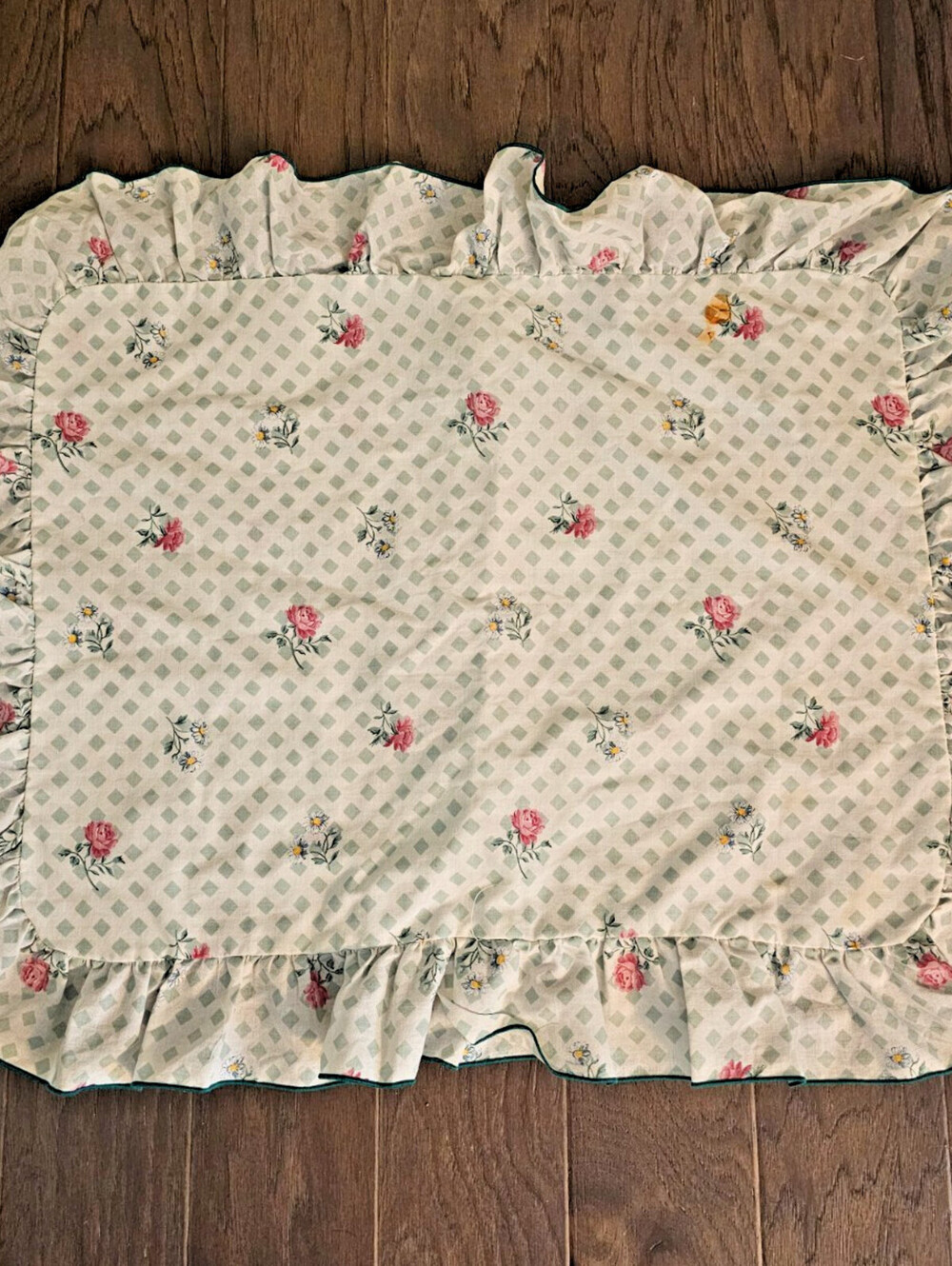 Vintage Cannon Standard Size Pillow Sham Cottagecore Pink Green Floral